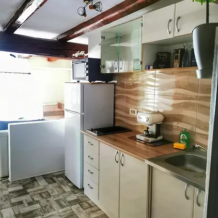 Апартаменты Attica *