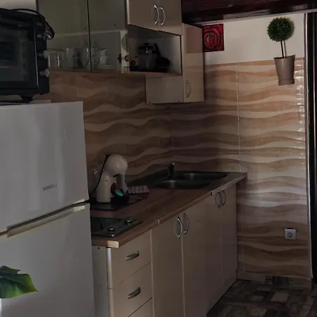 Апартаменты Attica Пула