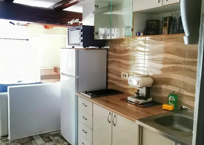 Апартаменты Attica *